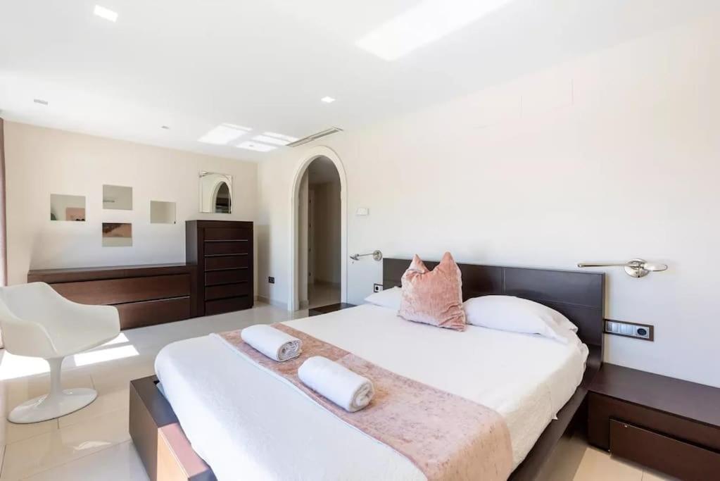 Ohana Luxury Villa With Heated Pool Malaga Exterior photo